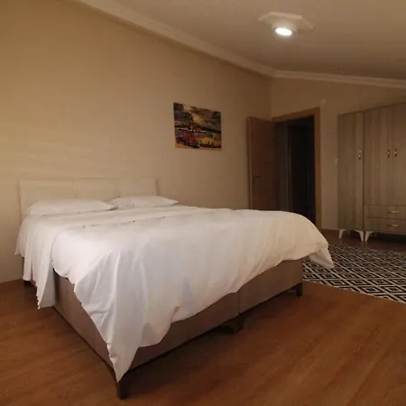 Glory Hotel